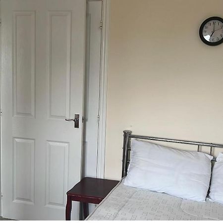 Salimi Apartment Bridgend  Exterior foto